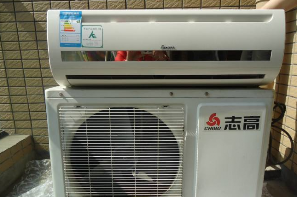 誠信服務，正規(guī)注冊，居民搬家提供面包車、廂貨車